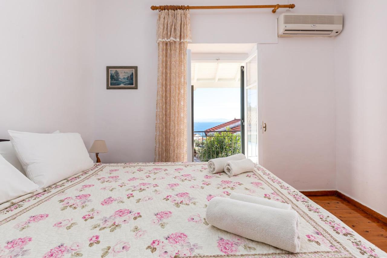 Villa Georgina Nisaki  Exteriér fotografie